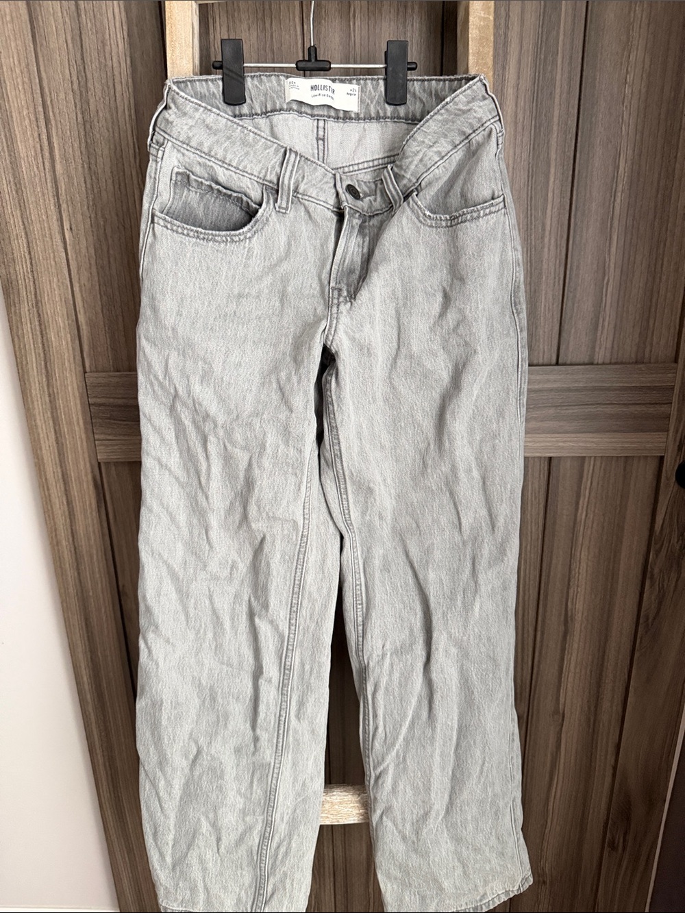 Hollister | Light Gray Low Rise Baggy Leg Jeans